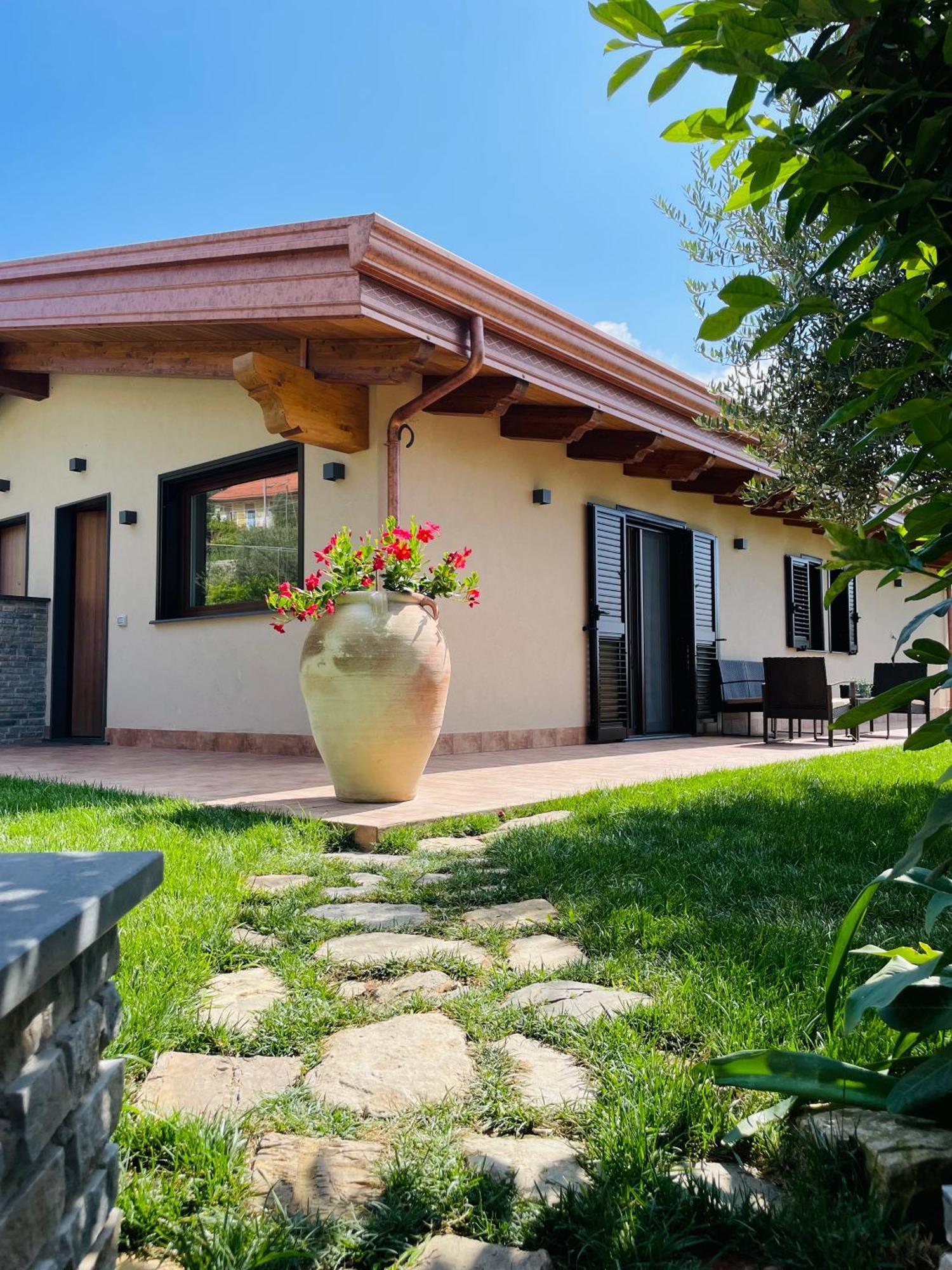 Connie'S Home Pianillo Екстериор снимка